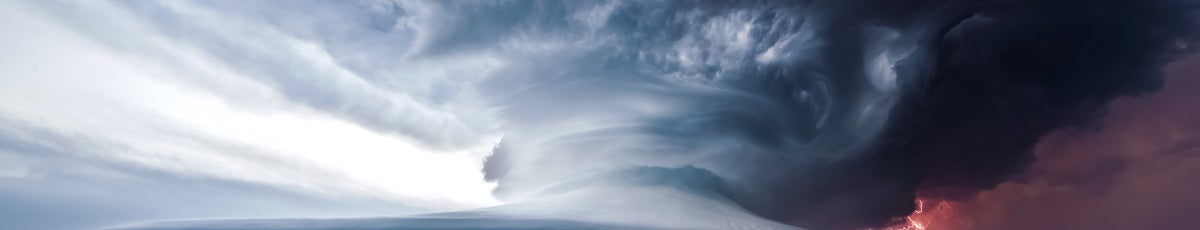 Beautifully structured supercell thunderstorm in American Plains
